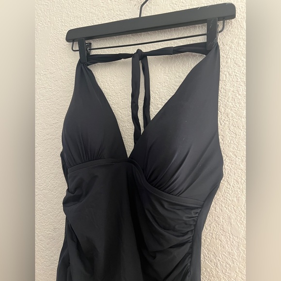 La Blanca Women’s Island Goddess Halter Tankini Top - Picture 4 of 6